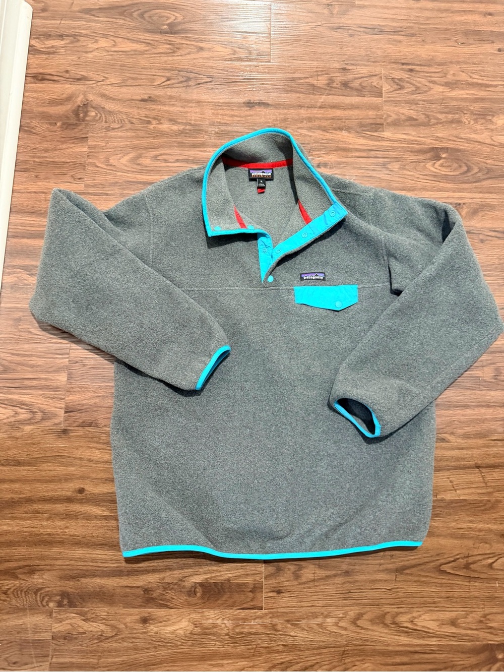 Patagonia Gray Fleece Pullover with Teal Trim - Picture 2 of 8